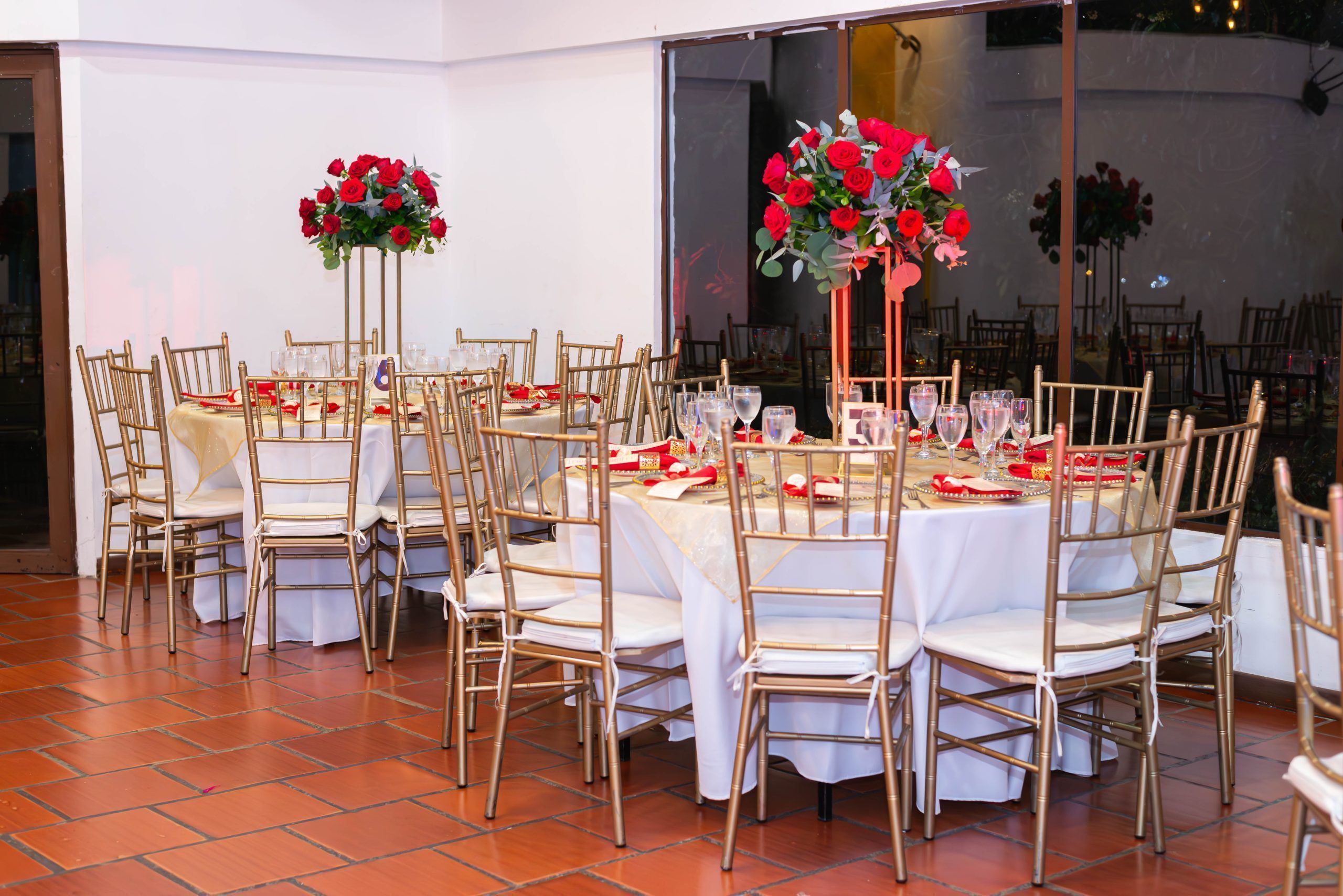 Decoracion fiesta de 15 años color rojo en bogota