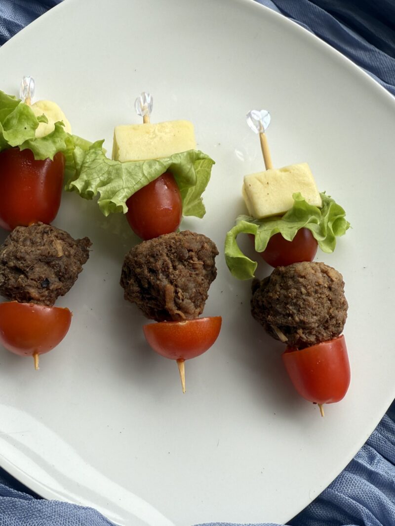 Mini Brochetas de albóndiga