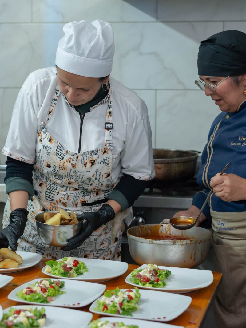 Servicio Auxiliar de Cocina