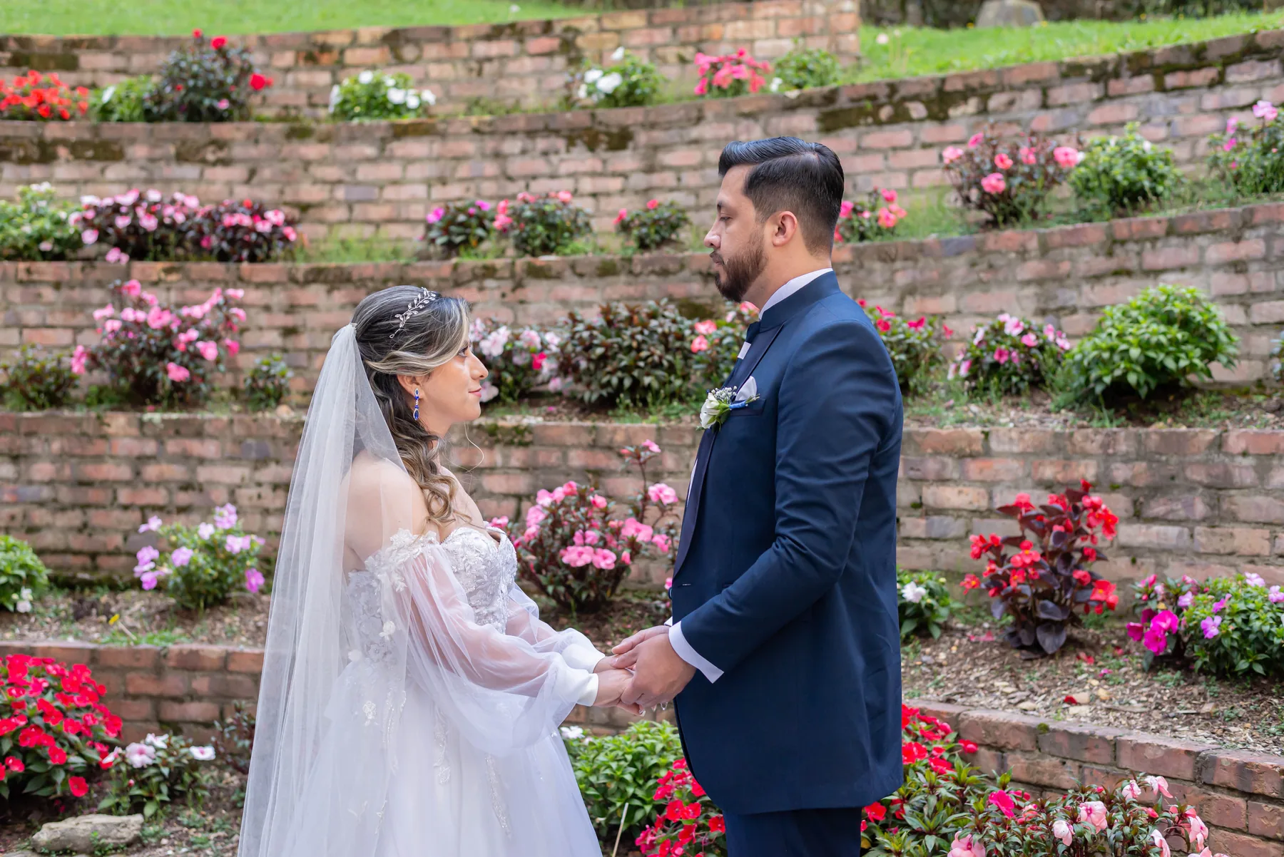 Pareja disfrutando su boda coordinada por La Vittoria Celebraciones
