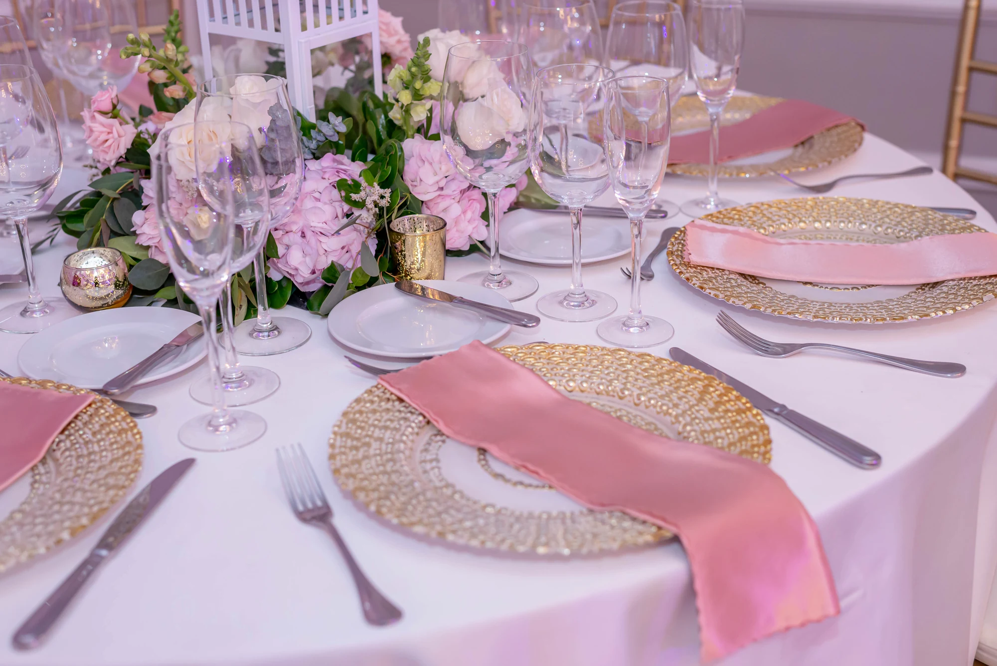 Alquiler de menaje para eventos | La Vittoria Menaje, cristalería y montaje de mesa para eventos de La Vittoria
