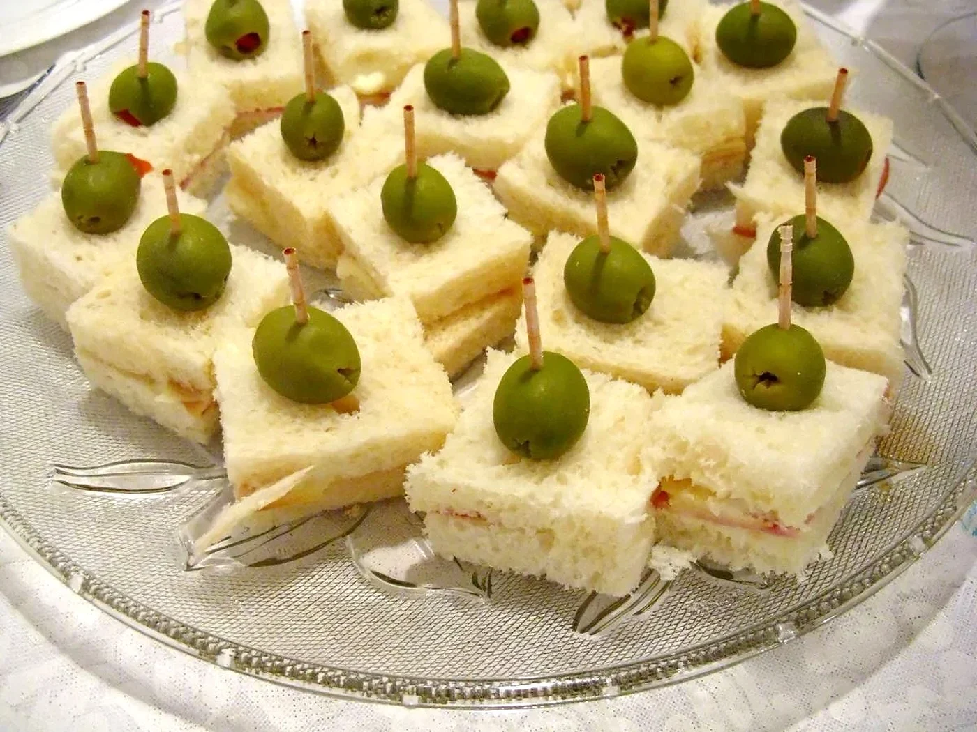Mini sándwich de pollo - La Vittoria Celebraciones